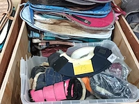 Lot 75 - paardenmateriaal - afbeelding 1 van  4