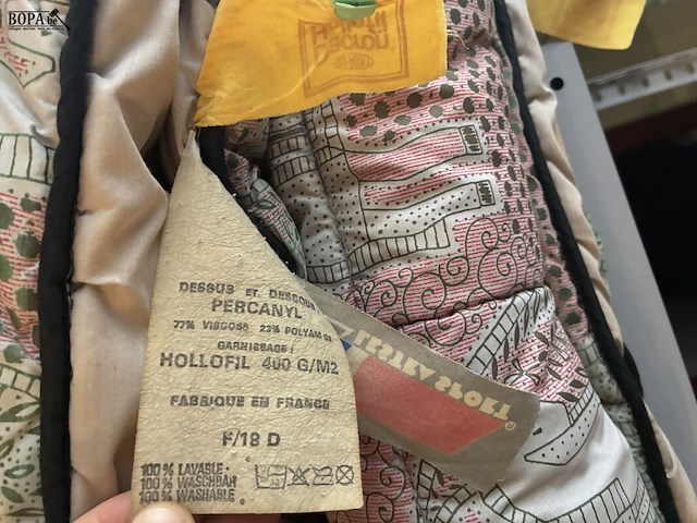 Lot 75 - slaapzakken, 2 stuks dacron hollofil - afbeelding 3 van  3