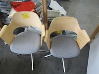Lot 752 - bureaustoel. 2 stuks - afbeelding 3 van  3