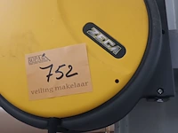 Lot 752 - luchtdrukslang op haspel zeca - afbeelding 2 van  3