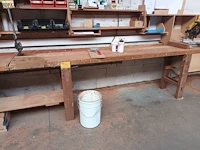 Lot 754 - houten werkbank - afbeelding 2 van  4