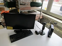 Lot 755 - pc igel met toebehoren - afbeelding 1 van  7