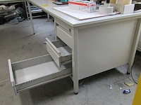 Lot 757 - bureau - afbeelding 3 van  5