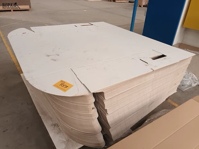Lot 757 - verpakkingsdozen. 2 palletten - afbeelding 3 van  3
