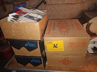 Lot 76 - bidprentjes en wenskaarten. 5 dozen - afbeelding 1 van  4
