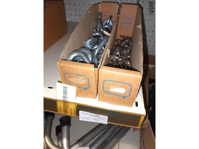 Lot 76 - diversen voor landbouw. inhoud rek - afbeelding 4 van  12