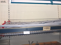 Lot 76 - diversen voor landbouw. inhoud rek - afbeelding 5 van  12