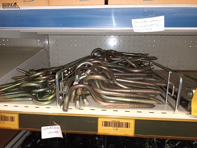 Lot 76 - diversen voor landbouw. inhoud rek - afbeelding 7 van  12