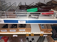 Lot 76 - diversen voor landbouw. inhoud rek - afbeelding 10 van  12