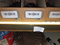 Lot 76 - diversen voor landbouw. inhoud rek - afbeelding 11 van  12