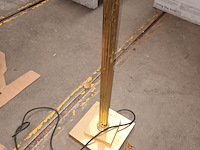 Lot 76 - staande lamp - afbeelding 2 van  2