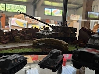 Lot 76 - unieke militaire diorama's handgemaakt 3 stuks - afbeelding 2 van  8