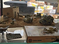 Lot 76 - unieke militaire diorama's handgemaakt 3 stuks - afbeelding 5 van  8