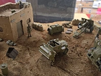 Lot 76 - unieke militaire diorama's handgemaakt 3 stuks - afbeelding 8 van  8