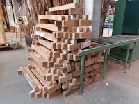 Lot 760 - houten steunbalken - afbeelding 2 van  3