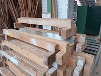 Lot 760 - houten steunbalken - afbeelding 3 van  3