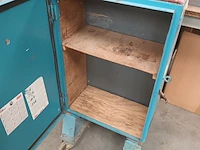 Lot 765 - metalen trolley kastje - afbeelding 3 van  3