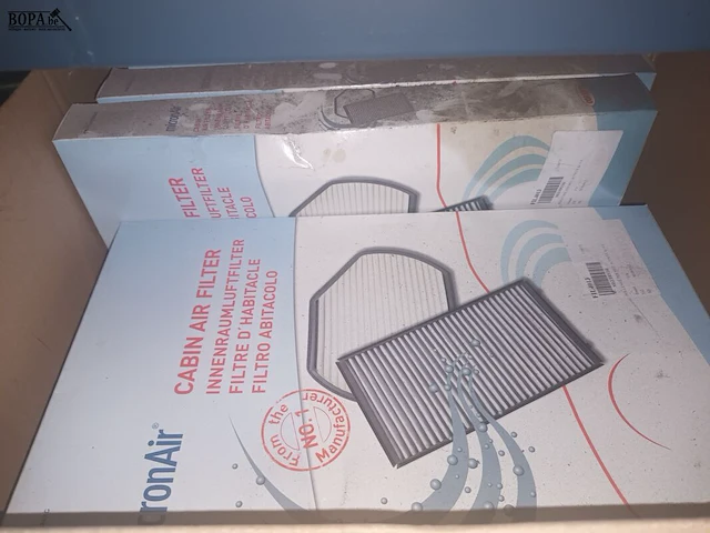 Lot 77 - cabine luchtfilters - afbeelding 2 van  5