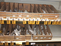 Lot 77 - materiaal voor elektrische installaties - afbeelding 1 van  11