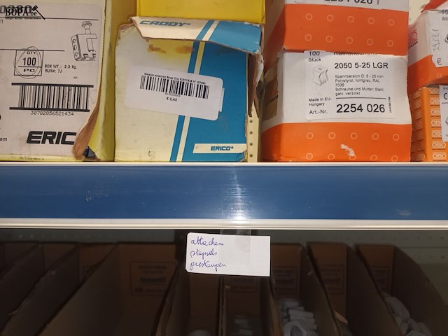 Lot 77 - materiaal voor elektrische installaties - afbeelding 5 van  11