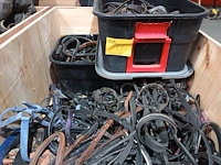Lot 77 - paardenmateriaal - afbeelding 1 van  4