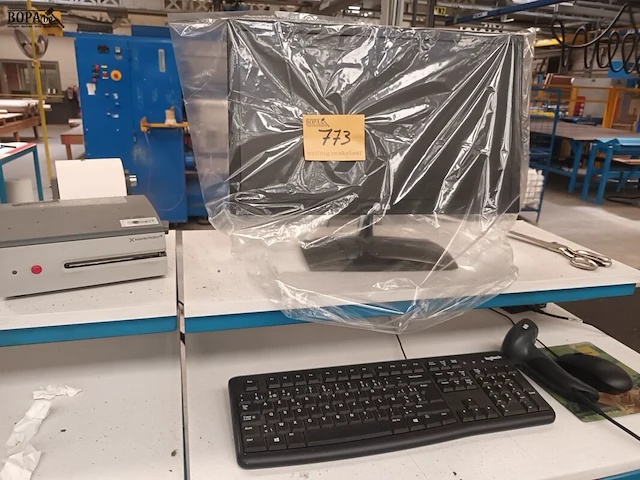 Lot 773 - computer configuratie - afbeelding 1 van  5