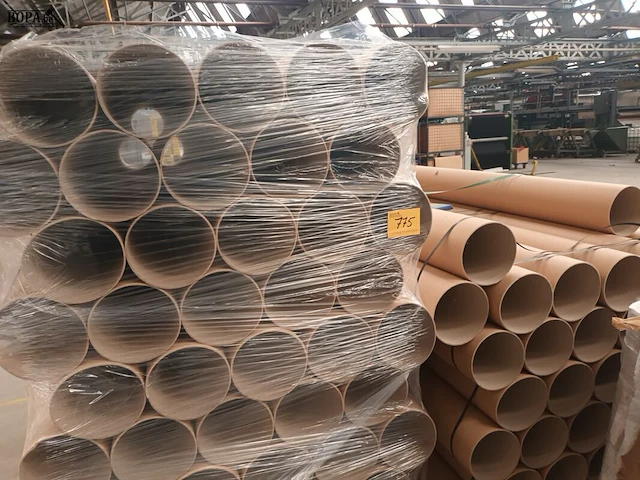 Lot 775 - kartonnen buizen. 2 palletten - afbeelding 3 van  3