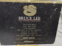 Lot 78 - bruce lee videa box 8 delig - afbeelding 1 van  2