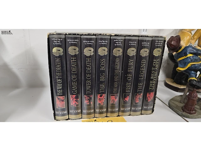 Lot 78 - bruce lee videa box 8 delig - afbeelding 2 van  2