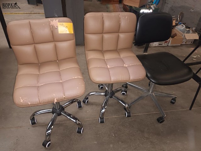 Lot 78 - bureaustoel. 3 stuks - afbeelding 1 van  3