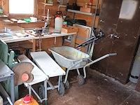 Lot 78 - diversen. inhoud tuinhuis - afbeelding 1 van  19