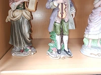Lot 78 - porseleinen beeldjes. 14 stuks - afbeelding 2 van  7