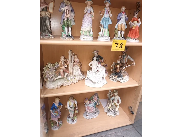 Lot 78 - porseleinen beeldjes. 14 stuks - afbeelding 7 van  7