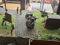 Lot 78 - unieke militaire diorama's handgemaakt 1 grote en 1 kleine - afbeelding 4 van  8