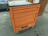 Lot 780 - materiaalkar beta met inhoud - afbeelding 2 van  5