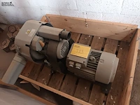 Lot 783 - vacuumpomp siemens - afbeelding 1 van  3