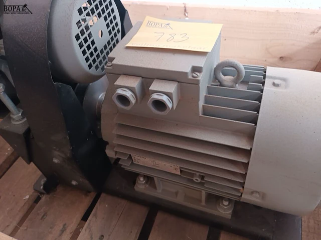 Lot 783 - vacuumpomp siemens - afbeelding 2 van  3