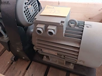 Lot 783 - vacuumpomp siemens - afbeelding 2 van  3