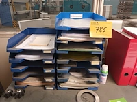 Lot 785 - sorteerbakjes. 12 stuks - afbeelding 1 van  2