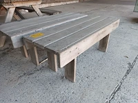 Lot 788 - houten bankje. 2 stuks - afbeelding 2 van  3