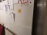 Lot 789 - whiteboard - afbeelding 2 van  2