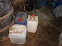 Lot 79 - bidons. 14 stuks - afbeelding 3 van  3