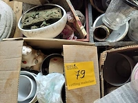 Lot 79 - decoratie materiaal - afbeelding 3 van  3