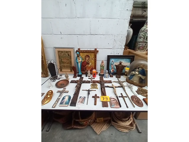 Lot 79 - devotie. 37 stuks - afbeelding 1 van  5