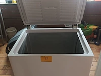 Lot 79 - diepvrieskist whirlpool - afbeelding 1 van  4