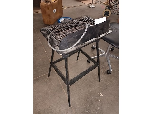 Lot 79 - elektrische bbq - afbeelding 3 van  3