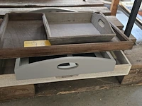 Lot 79 - landelijke houten opdienborden 4 stuks - afbeelding 1 van  5