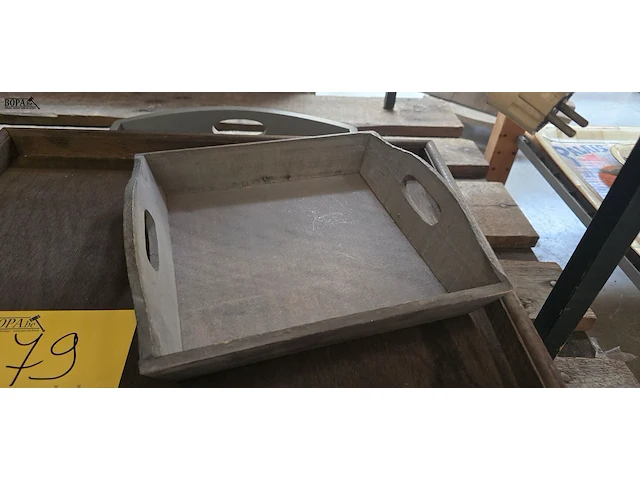 Lot 79 - landelijke houten opdienborden 4 stuks - afbeelding 5 van  5