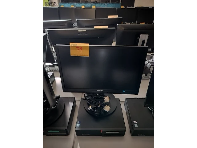 Lot 79 - lenovo thinkcentre computer - afbeelding 1 van  1
