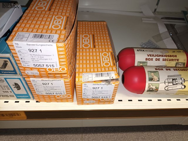 Lot 79 - materiaal voor elektrische installaties - afbeelding 9 van  9